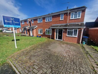 Dunstall Crescent, 3 bedroom Semi Detached House for sale, £300,000