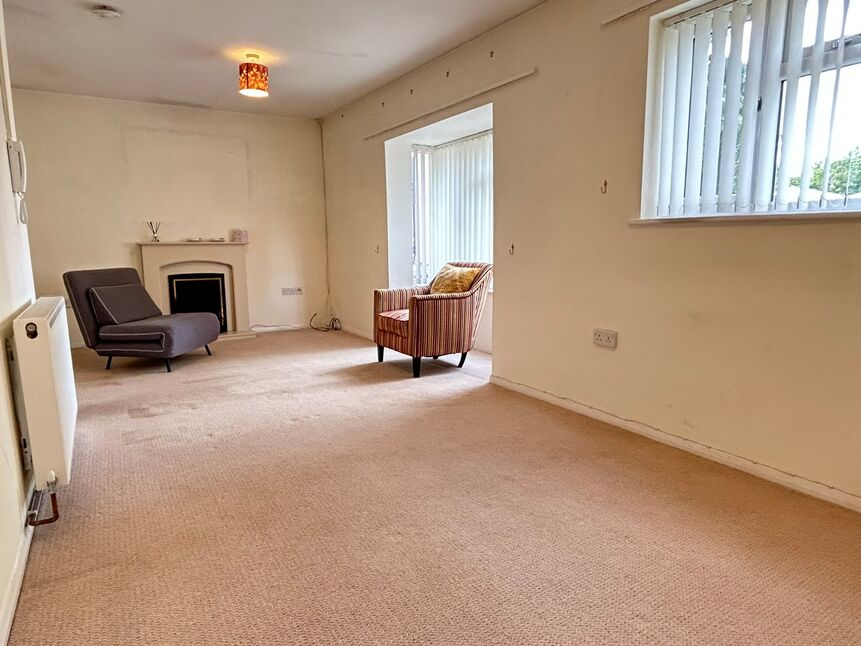 Lounge / Dining Room