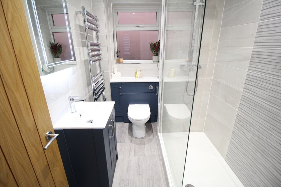 Shower Room / Wc