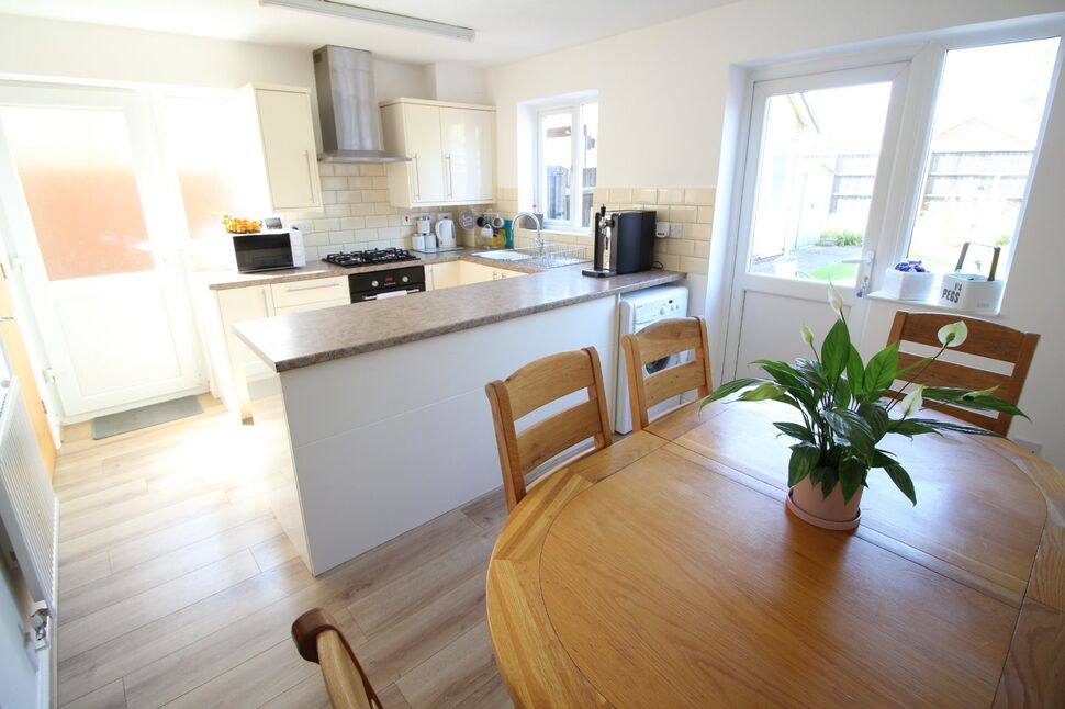 Kitchen / Diner
