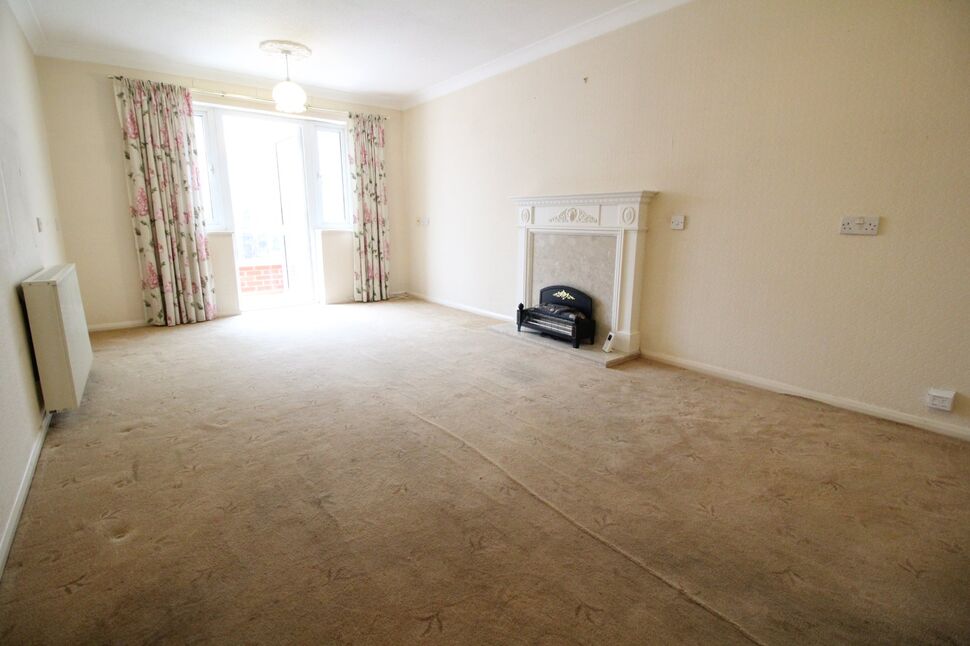 Lounge / Dining Room