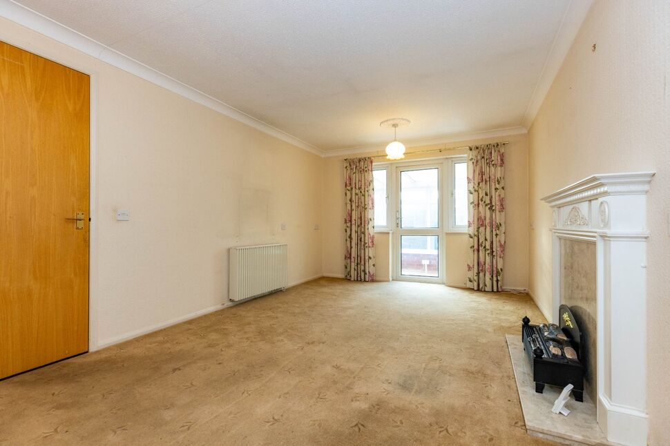 Lounge / Dining Room