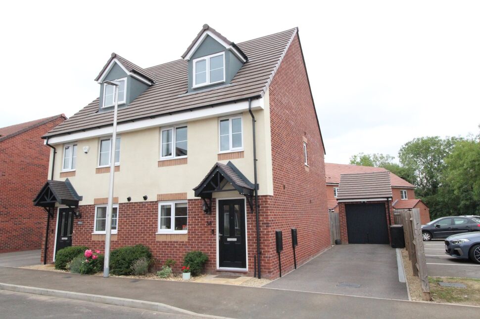 Main image of 3 bedroom Semi Detached House for sale, Down Meadow, Bedworth, Warwickshire, CV12