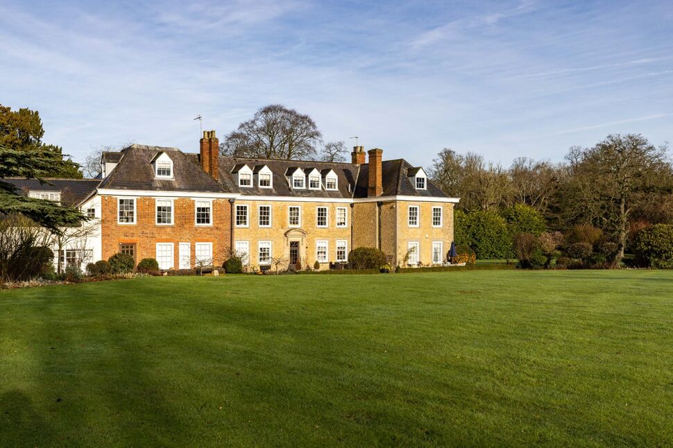 Main image of 2 bedroom Flat for sale, Ladbroke, Southam, Warwickshire, CV47