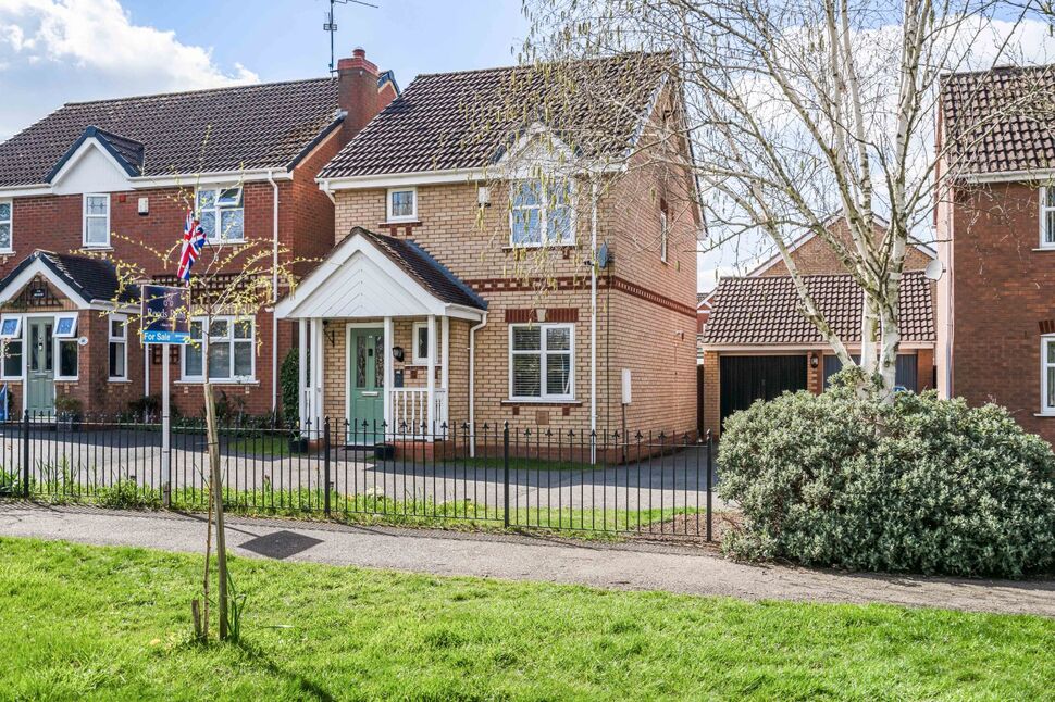 Main image of 3 bedroom Detached House for sale, Bluebell Drive, Bedworth, Warwickshire, CV12