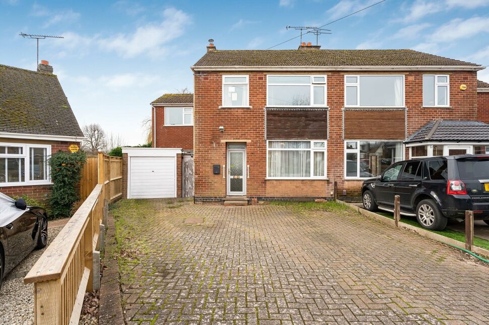 Main image of 4 bedroom Semi Detached House for sale, Eden Croft, Kenilworth, Warwickshire, CV8