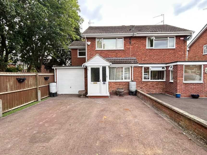 Main image of 3 bedroom Semi Detached House for sale, Cowper Close, Warwick, Warwickshire, CV34