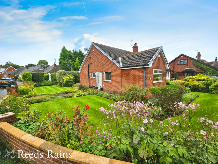 Main image of 3 bedroom Semi Detached Bungalow for sale, Lever House Lane, Leyland, PR25