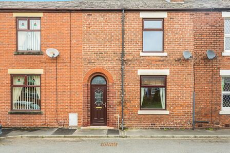Murray Street, 2 bedroom Mid Terrace House to rent, £800 pcm