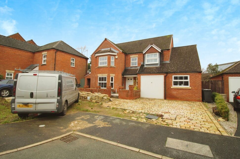 4 bedroom Detached House for sale, Heys Hunt Avenue, Leyland, PR25 £