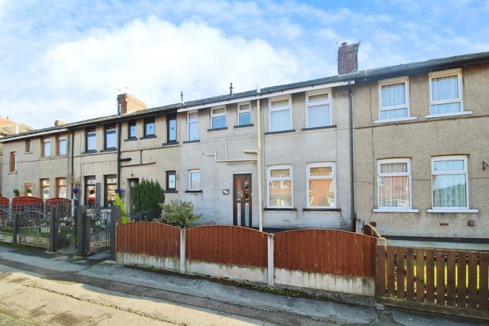 3 bedroom Semi Detached House for sale, Pendle Road, Leyland, PR25 £
