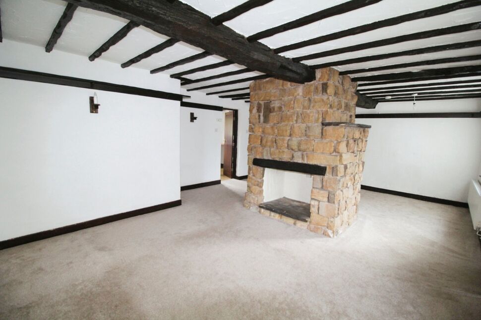 2 bedroom End Terrace House for sale, Leyland Lane, Leyland, PR25 £165,000