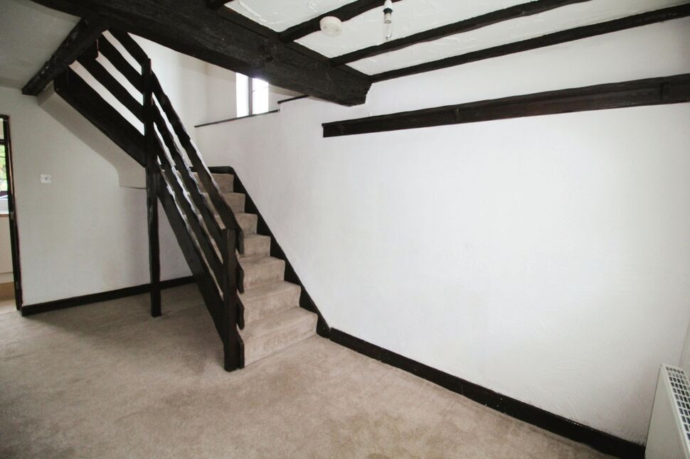 2 bedroom End Terrace House for sale, Leyland Lane, Leyland, PR25 £