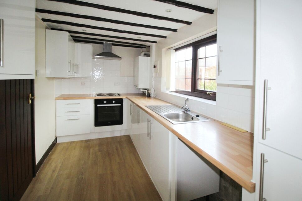 2 bedroom End Terrace House for sale, Leyland Lane, Leyland, PR25 £