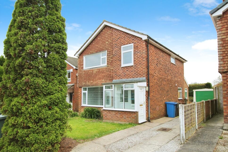 3 bedroom Detached House for sale, Claughton Avenue, Leyland, PR25 £