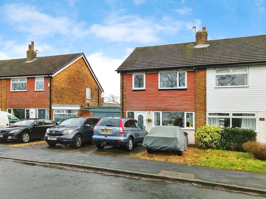 3 bedroom Mid Terrace House for sale, Alder Close, Leyland, PR26 £175,000