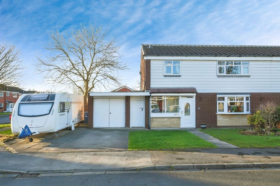 4 bedroom Semi Detached House for sale, Pasture Field Close, Leyland