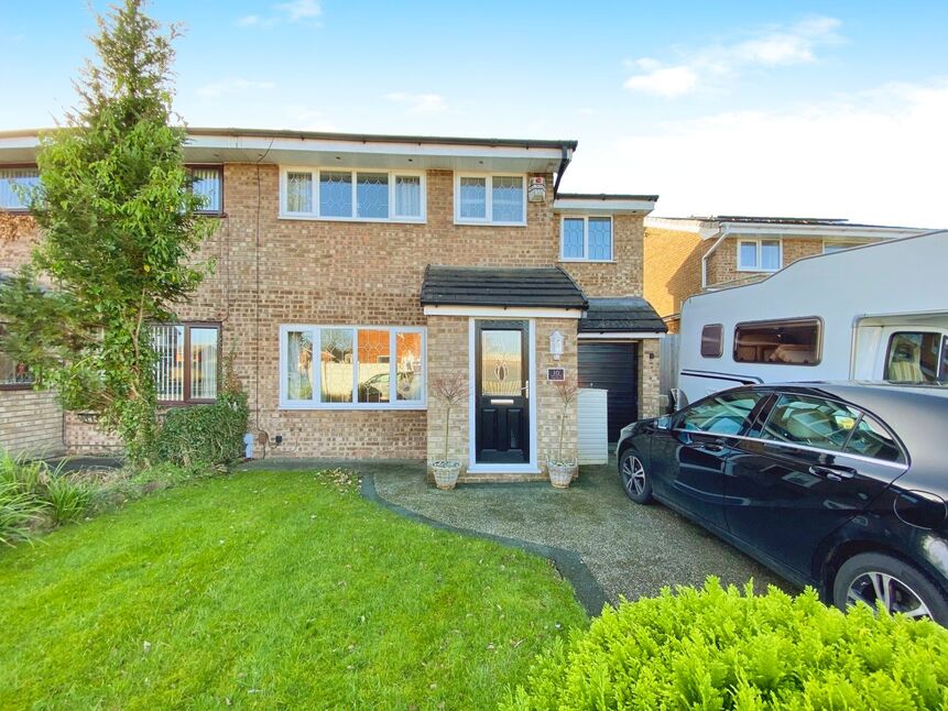 4 bedroom Semi Detached House for sale, Northlands, Leyland, PR26 £