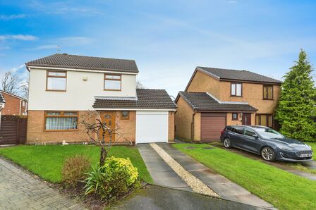 Carr Meadow, 3 bedroom Detached House for sale, £260,000