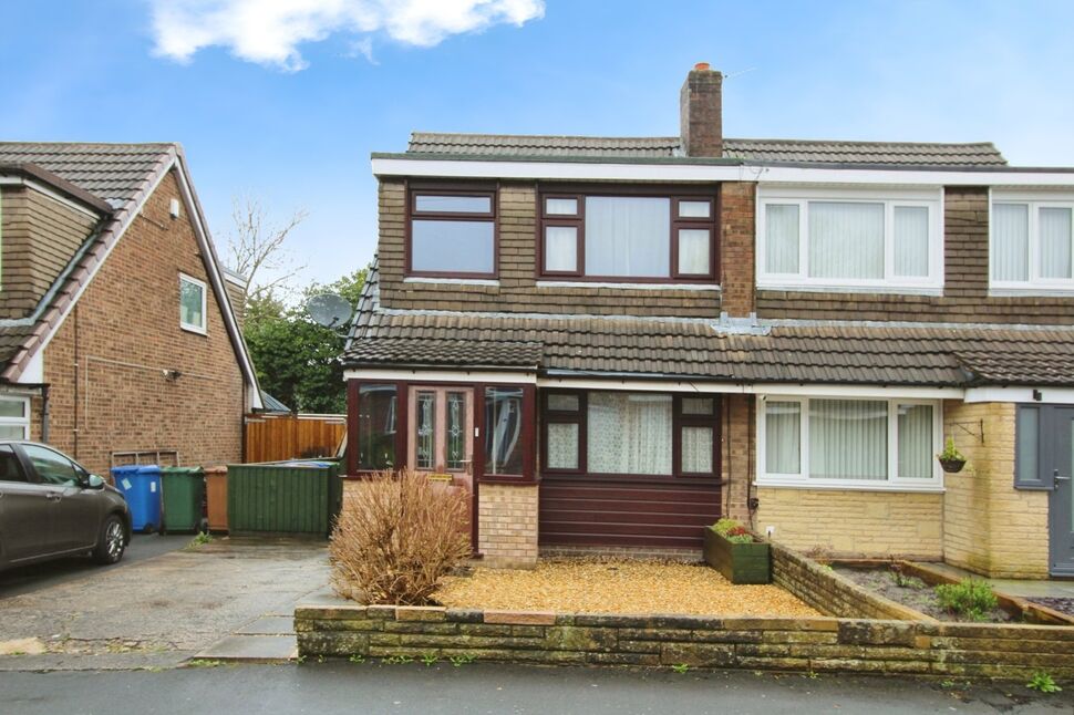 3 bedroom Semi Detached House for sale, Harrock Road, Leyland, PR25 £