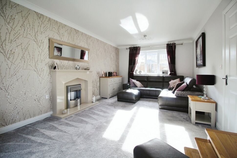 4 bedroom Detached House for sale, Grange Close, Leyland, PR25 £425,000