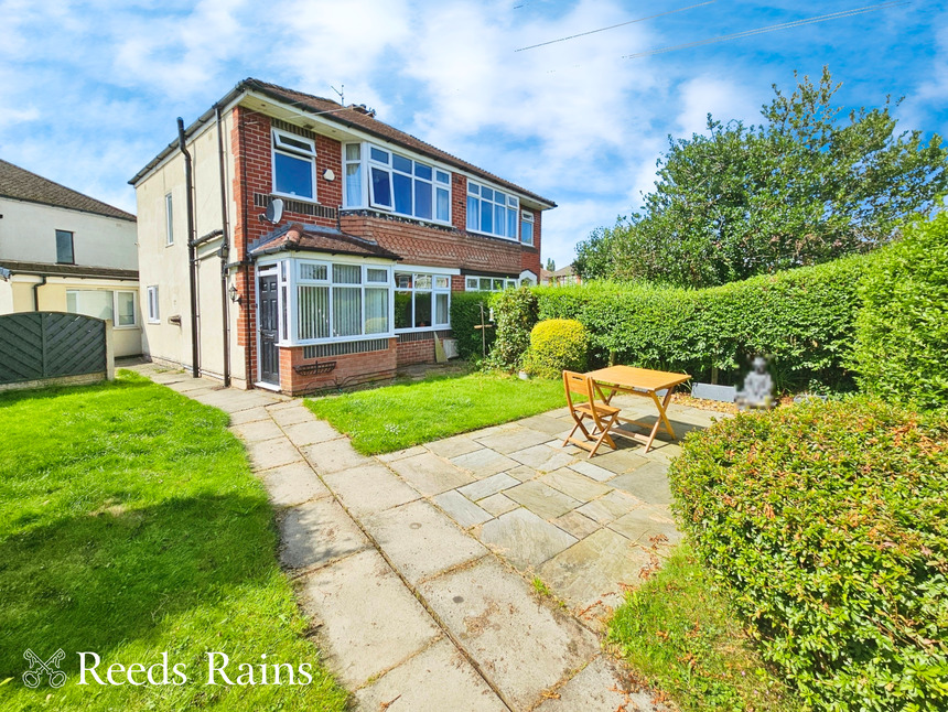 Main image of 3 bedroom Semi Detached House for sale, Conway Avenue, Leyland, Lancashire, PR25