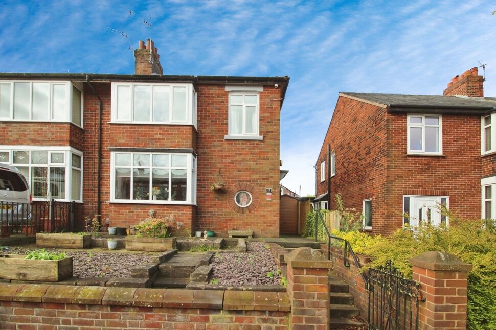 3 bedroom Semi Detached House for sale, Harrock Road, Leyland, PR25 £