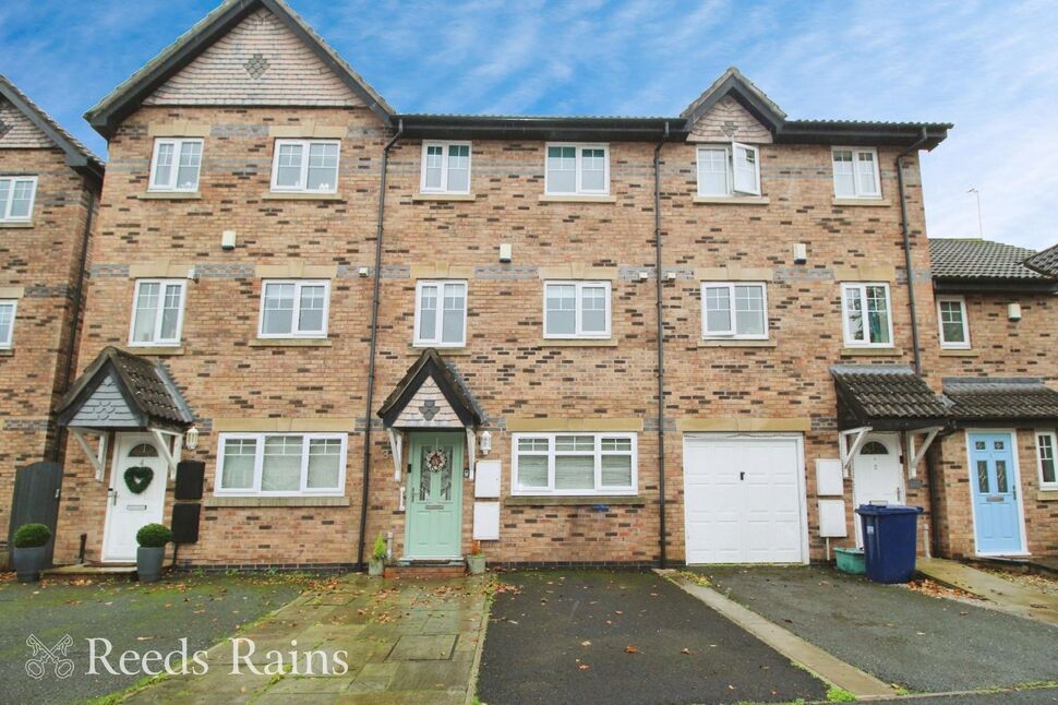 Main image of 4 bedroom Mid Terrace House to rent, Butlers Farm Court, Leyland, Lancashire, PR25