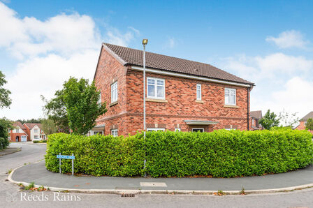 Radcliffe Drive, 4 bedroom Detached House for sale, £350,000