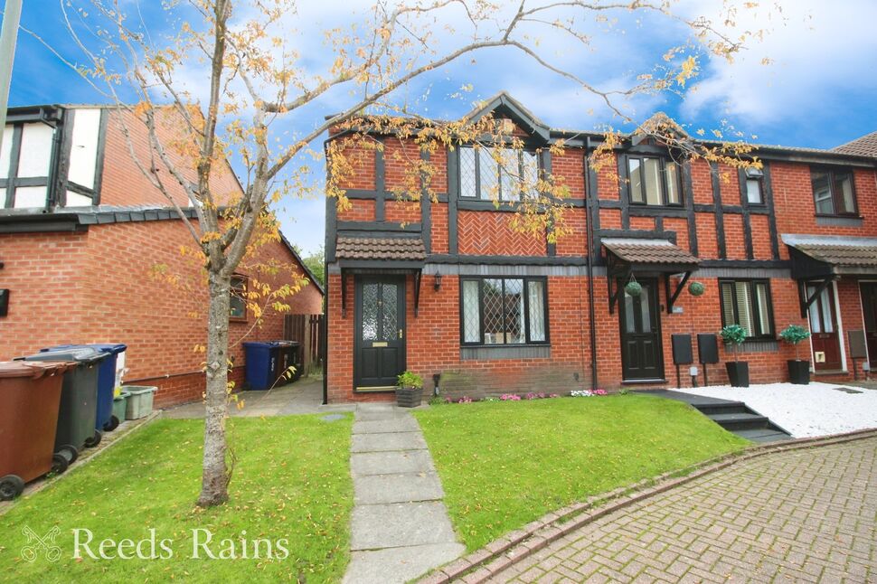 Main image of 3 bedroom End Terrace House for sale, Stratfield Place, Leyland, Lancashire, PR25