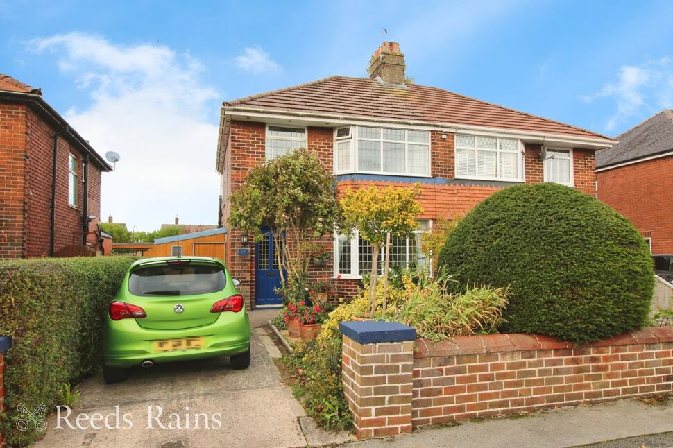 Main image of 3 bedroom Semi Detached House for sale, Clifton Avenue, Leyland, Lancashire, PR25