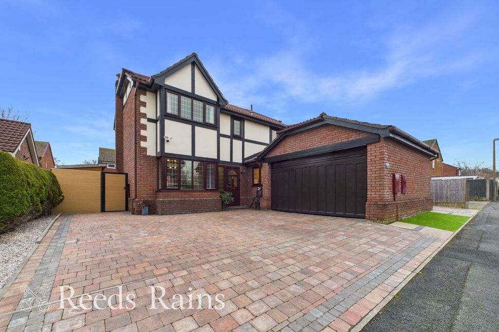 Main image of 4 bedroom Detached House for sale, Fernleigh, Leyland, Lancashire, PR26