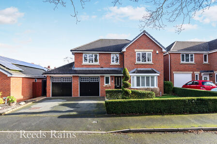 Grange Close, 4 bedroom Detached House for sale, &pound;515,000