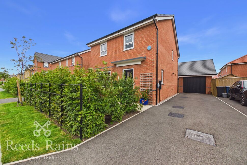 Main image of 4 bedroom Detached House for sale, Roadtrain Avenue, Leyland, Lancashire, PR26