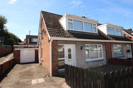 Moss Road, 3 bedroom Semi Detached House to rent, £725 pcm