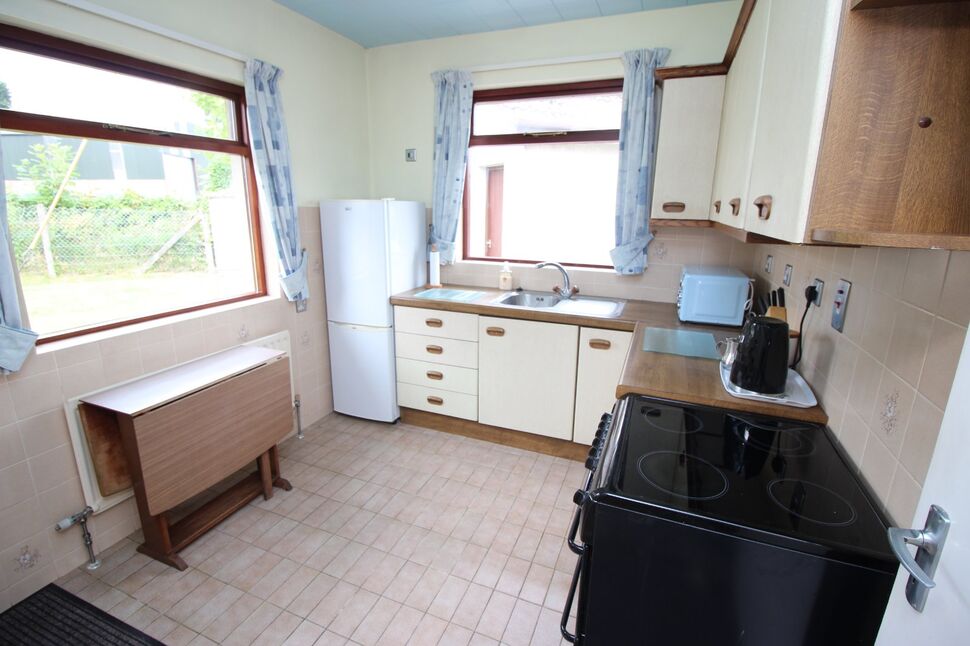 3 bedroom Detached Bungalow for sale, Moira Road, Lisburn, BT28 £220,000