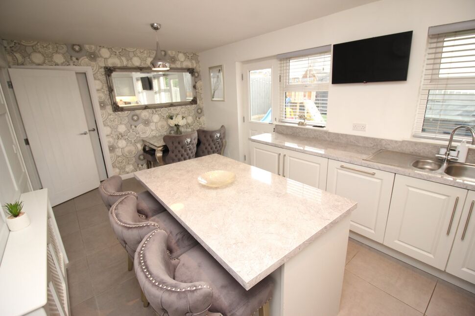 4 bedroom Detached House for sale, Ayrshire Manor, Lisburn, BT28 £244,950