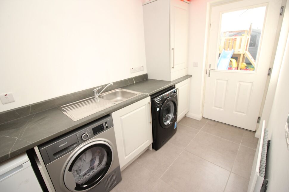 4 bedroom Detached House for sale, Ayrshire Manor, Lisburn, BT28 £244,950