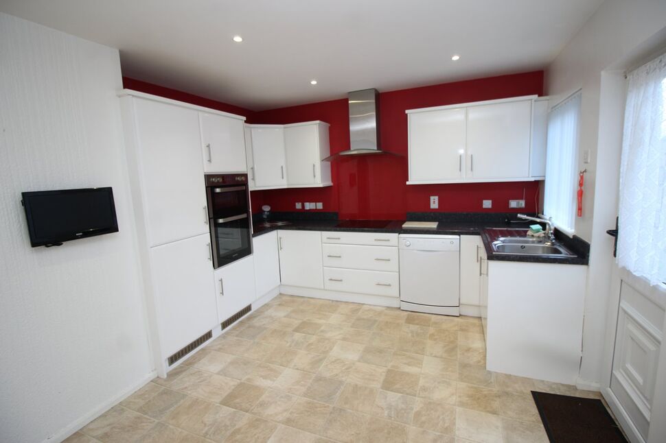 3 bedroom Detached Bungalow for sale, Skyline Drive, Lisburn, BT27 £