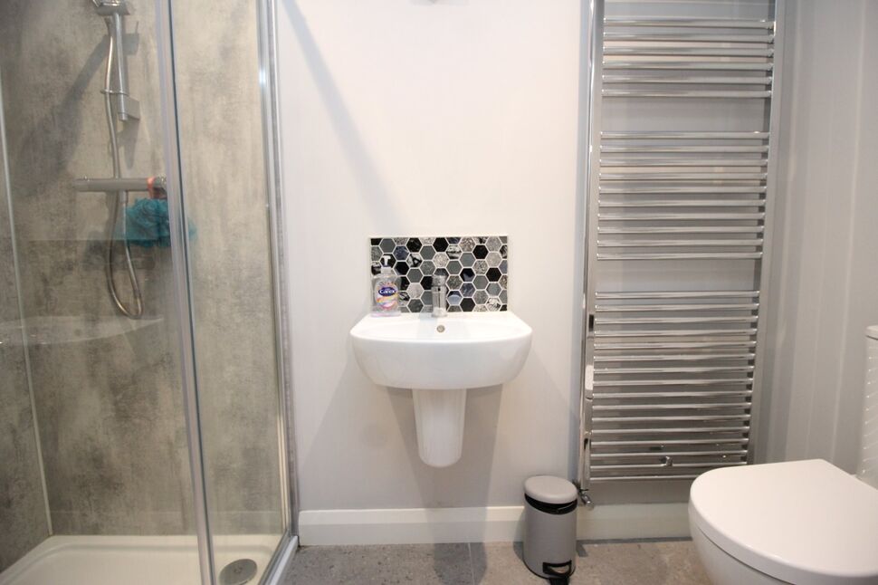 3 bedroom End Terrace House for sale, Balmoral Lane, Lisburn, BT27 £