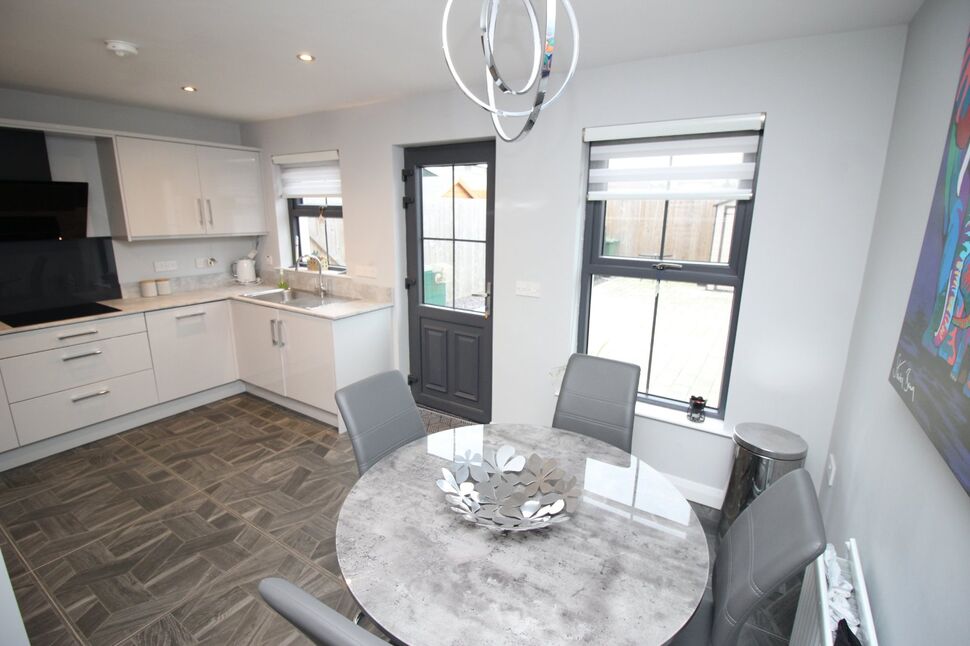 3 bedroom End Terrace House for sale, Balmoral Lane, Lisburn, BT27 £