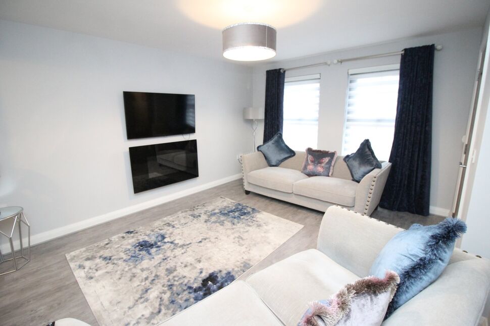 3 bedroom End Terrace House for sale, Balmoral Lane, Lisburn, BT27 £