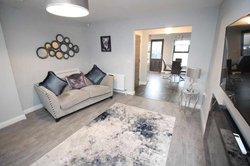 3 bedroom End Terrace House for sale, Balmoral Lane, Lisburn, BT27 £