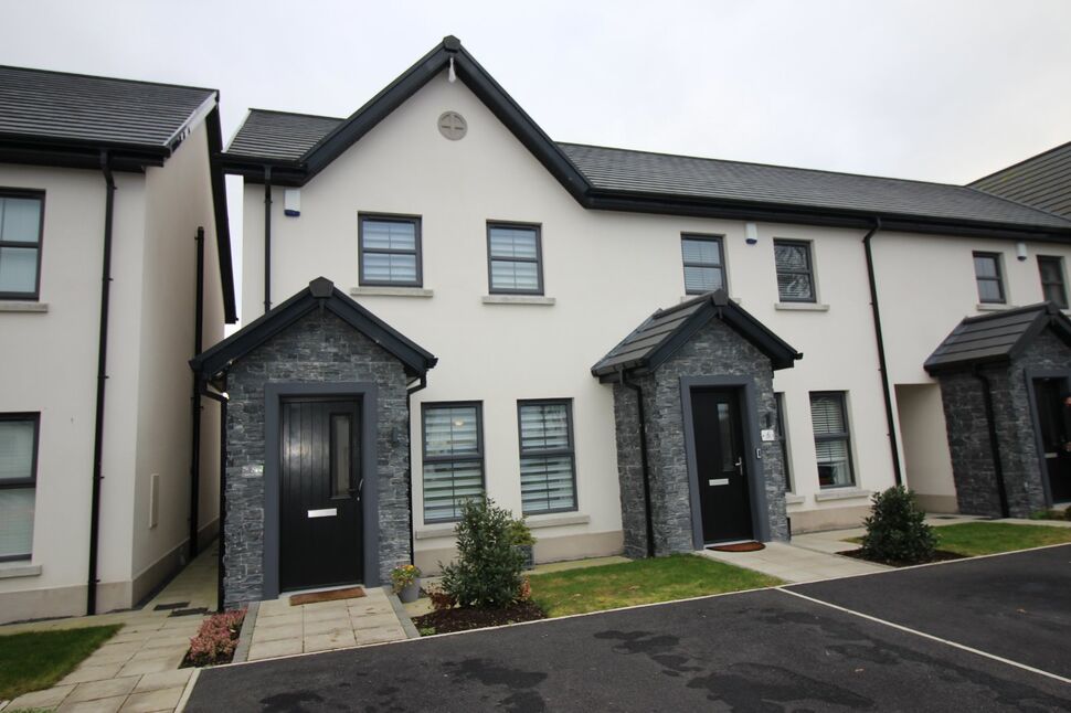 3 bedroom End Terrace House for sale, Balmoral Lane, Lisburn, BT27 £199,950