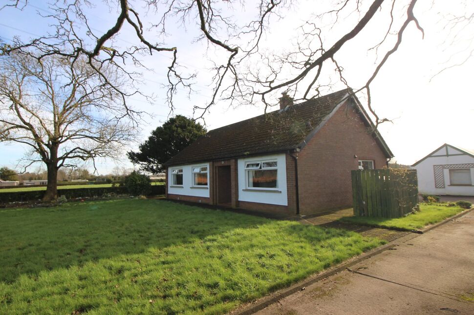 4 bedroom Detached Bungalow for sale, Blaris Road, Lisburn, BT27 £179,950