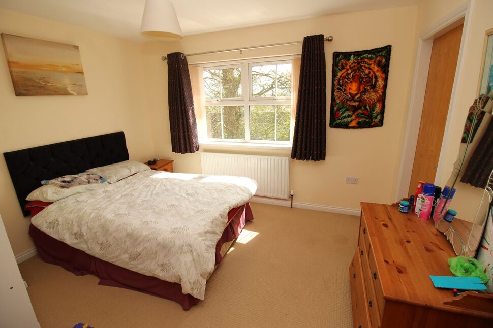 3 bedroom Semi Detached House for sale, Causeway Mews, Lisburn, BT28 £215,000