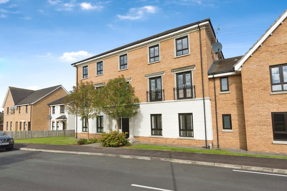 Main image of 2 bedroom  Flat for sale, Mornington Gardens, Lisburn, County Down, BT28