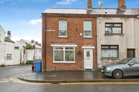 Wesley Street, 3 bedroom End Terrace House for sale, £104,950