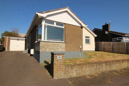 3 bedroom Detached Bungalow to rent