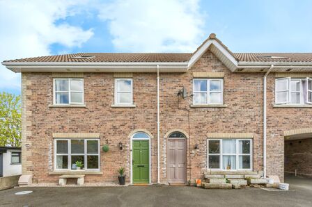 Station Court, 3 bedroom End Terrace House for sale, £144,950